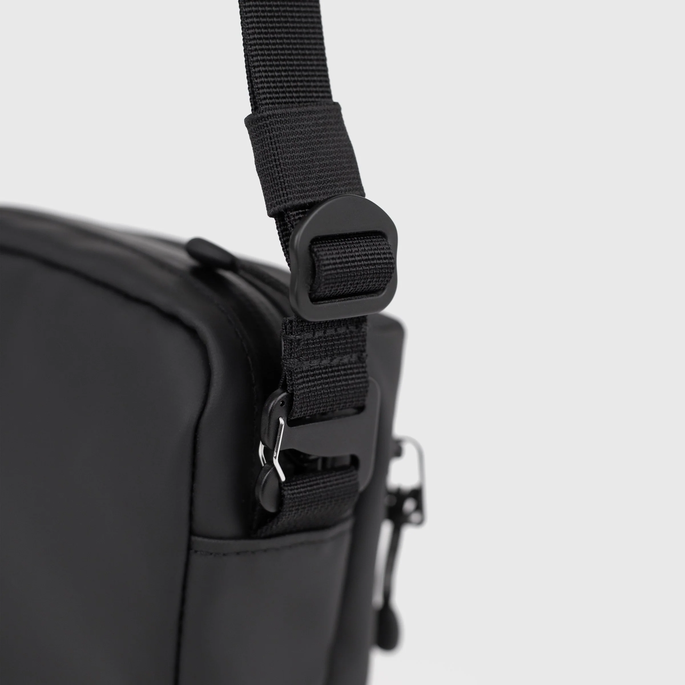 STREAM Shoulder Bag - Image 6